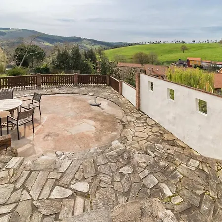 Suka Holiday home Oruna